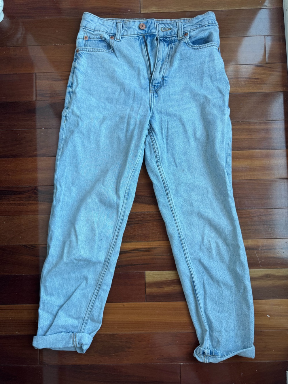Zara Women’s Relaxed Straight Leg Light Blue Jeans Size 2